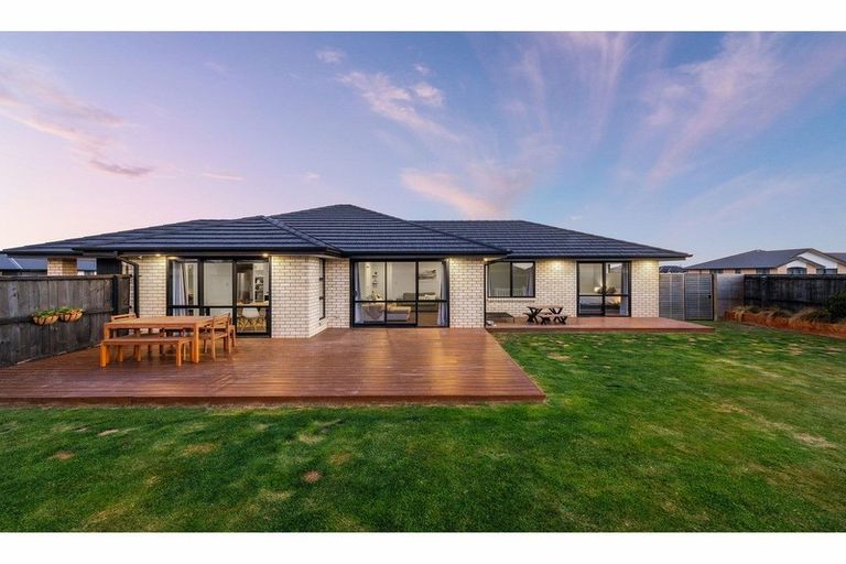 Photo of property in 69 Strauss Drive, Rolleston, 7614