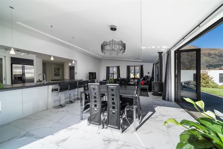 Photo of property in 3 Erskine Street, Lake Hayes, Queenstown, 9304