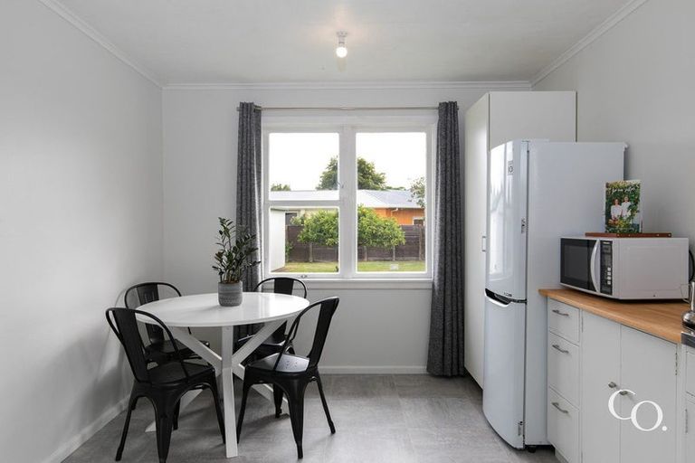 Photo of property in 27 Upham Street, Havelock North, 4130