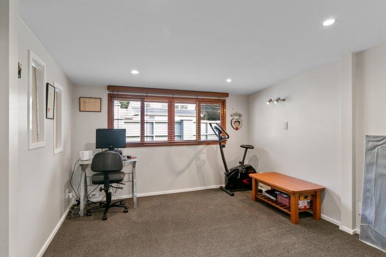 Photo of property in 12 Denton Road, Levin, 5571