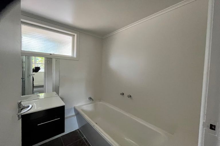 Photo of property in 175 Weymouth Road, Manurewa, Auckland, 2102