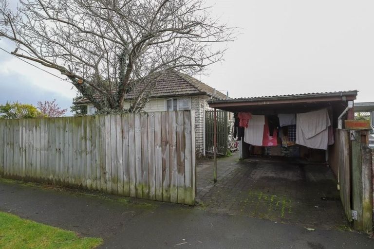 Photo of property in 22 Willis Street, Bader, Hamilton, 3206