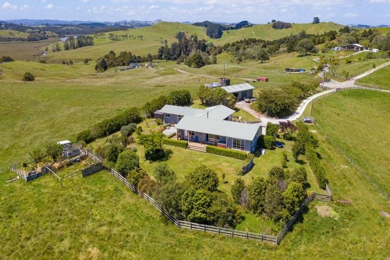 Photo of property in 127b Oruawharo Road, Topuni, Wellsford, 0975