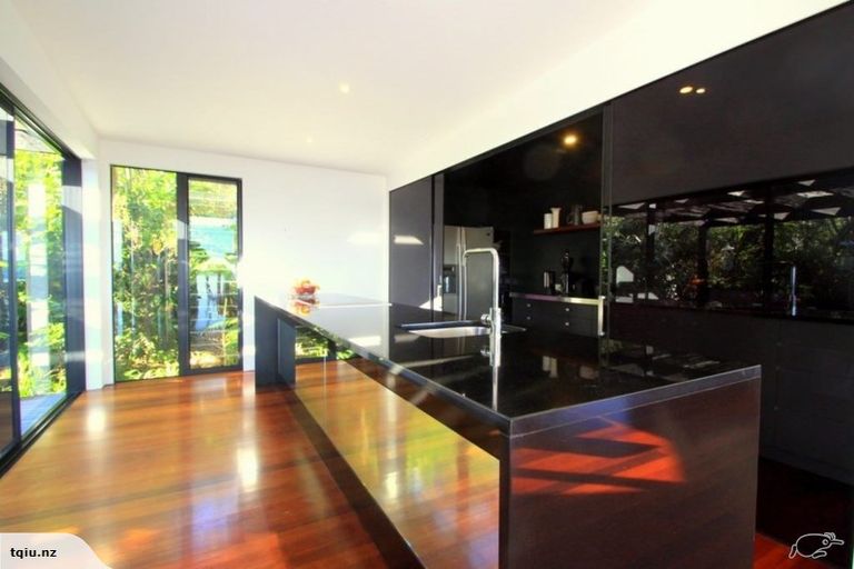 Photo of property in 3 Elizabeth Point Road, Kawau Island, 0920