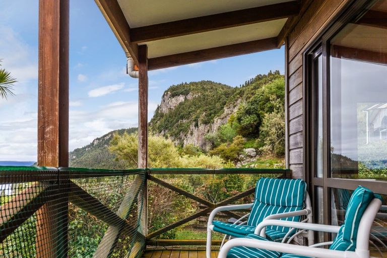 Photo of property in 19 Turangitukua Terrace, Kuratau, Turangi, 3381
