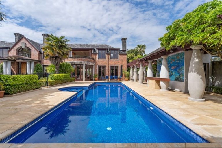 Photo of property in 79 Shore Road, Remuera, Auckland, 1050