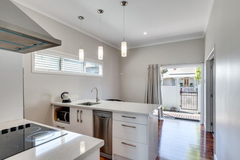 Photo of property in 83 Waghorne Street, Ahuriri, Napier, 4110