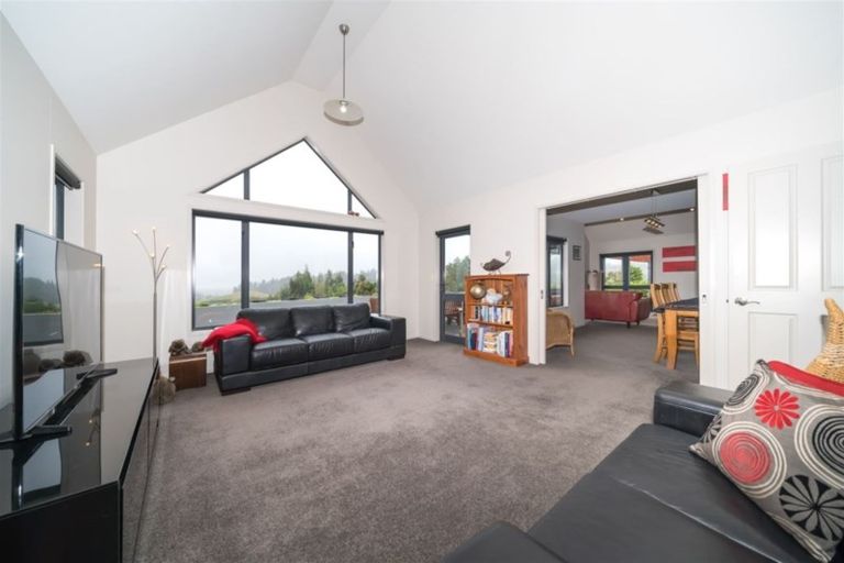 Photo of property in 389 Kahuterawa Road, Linton, Palmerston North, 4472
