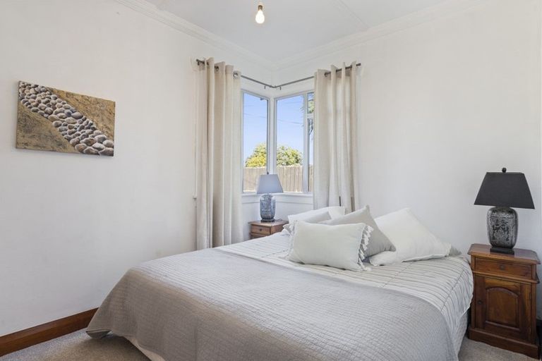 Photo of property in 2 Record Street, Fitzroy, New Plymouth, 4312