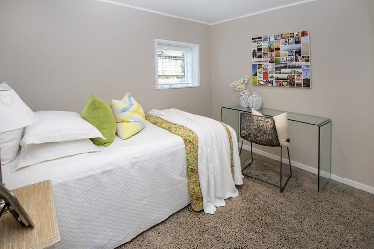 Photo of property in 144 Mellons Bay Road, Mellons Bay, Auckland, 2014