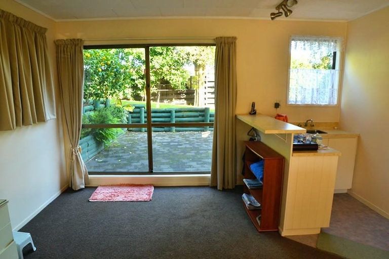 Photo of property in 44 Kennedy Avenue, Forrest Hill, Auckland, 0620