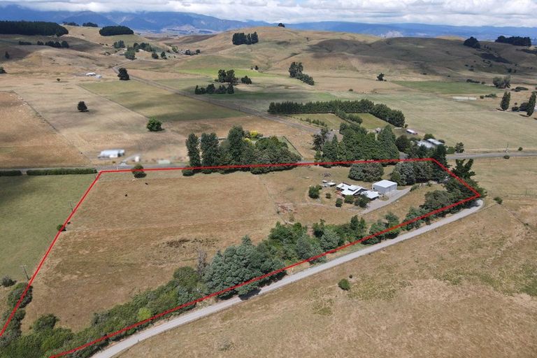 Photo of property in 6 Nixs Road, Apiti, Kimbolton, 4774