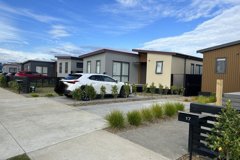 Photo of property in 19 Pukanui Avenue, Totara Park, Auckland, 2019