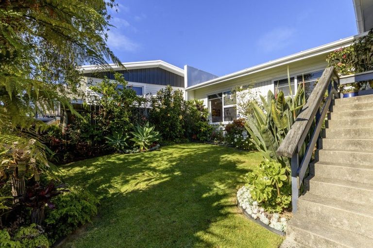 Photo of property in 2 Shelley Street, Otumoetai, Tauranga, 3110