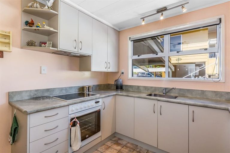 Photo of property in 62 Huanui Street, Ranui, Porirua, 5024