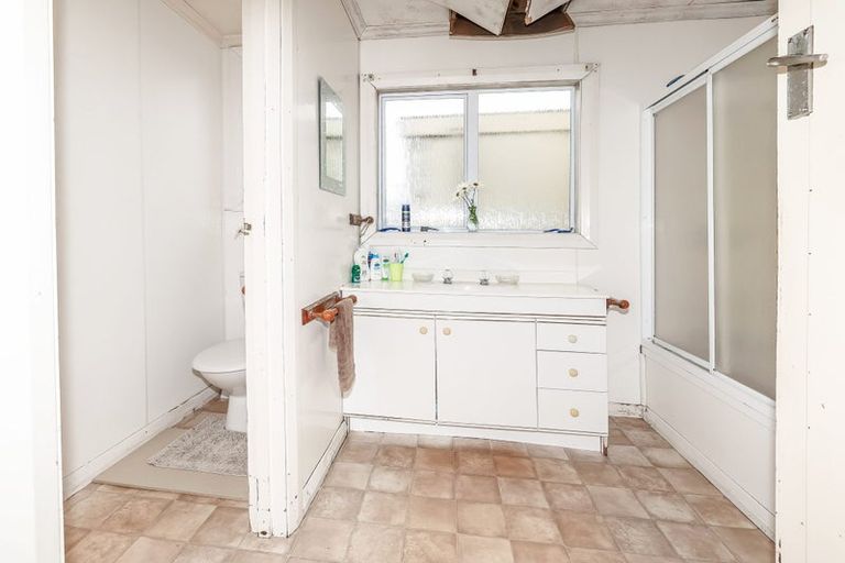 Photo of property in 12 Kings Avenue, Saint Kilda, Dunedin, 9012