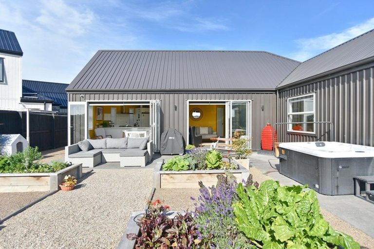 Photo of property in 35 Dow Square, Wigram, Christchurch, 8025