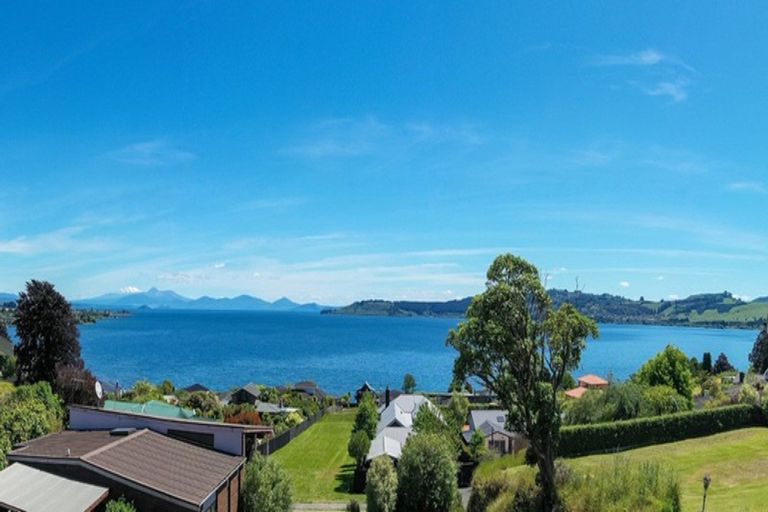 Photo of property in 48 Ngauruhoe Street, Hilltop, Taupo, 3330