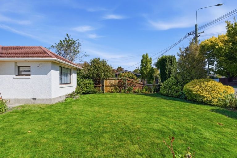 Photo of property in 302 Withells Road, Avonhead, Christchurch, 8042