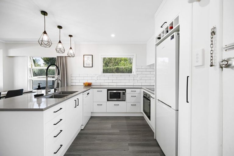 Photo of property in 10 Thomson Avenue, Dinsdale, Hamilton, 3204