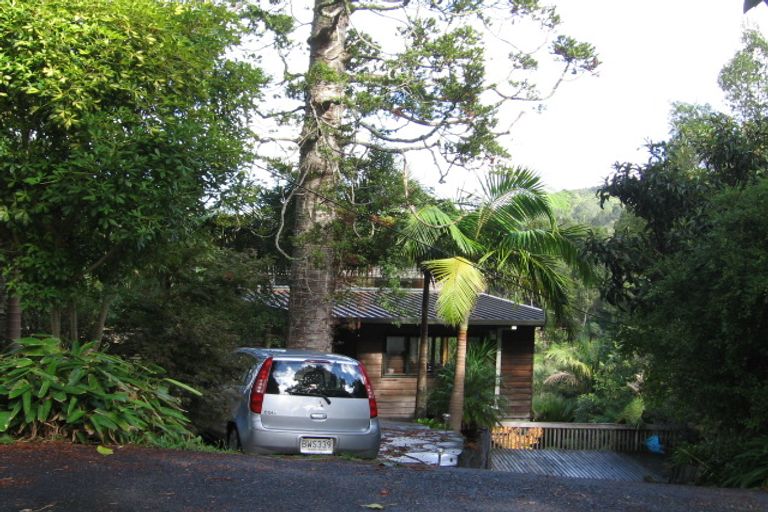 Photo of property in 29 York Road, Titirangi, Auckland, 0604