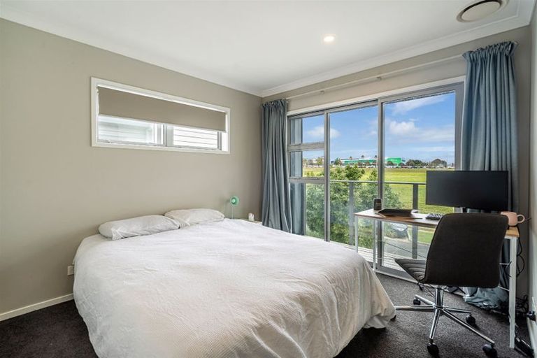 Photo of property in 5 Lockheed Street, Hobsonville, Auckland, 0618