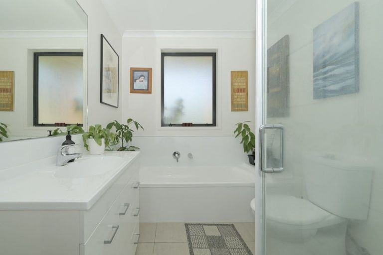 Photo of property in 49 Orion Drive, Welcome Bay, Tauranga, 3112