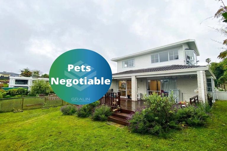 Photo of property in 1/133a Hobsonville Road, West Harbour, Auckland, 0618