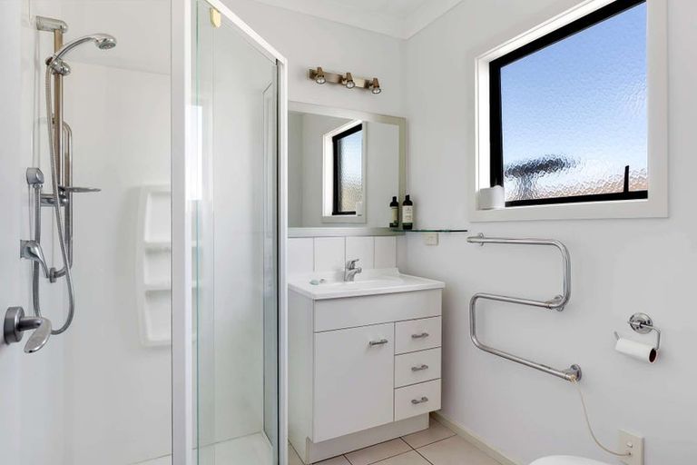 Photo of property in 7 Pohutukawa Grove, Lytton West, Gisborne, 4010