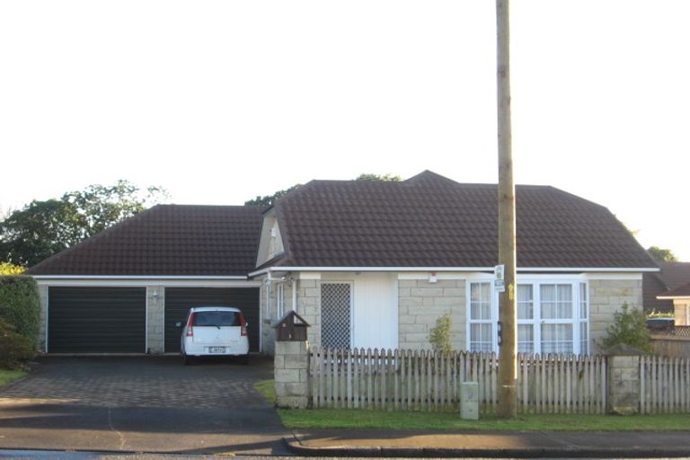 Photo of property in 4/2 Tampin Road, Hillpark, Auckland, 2102