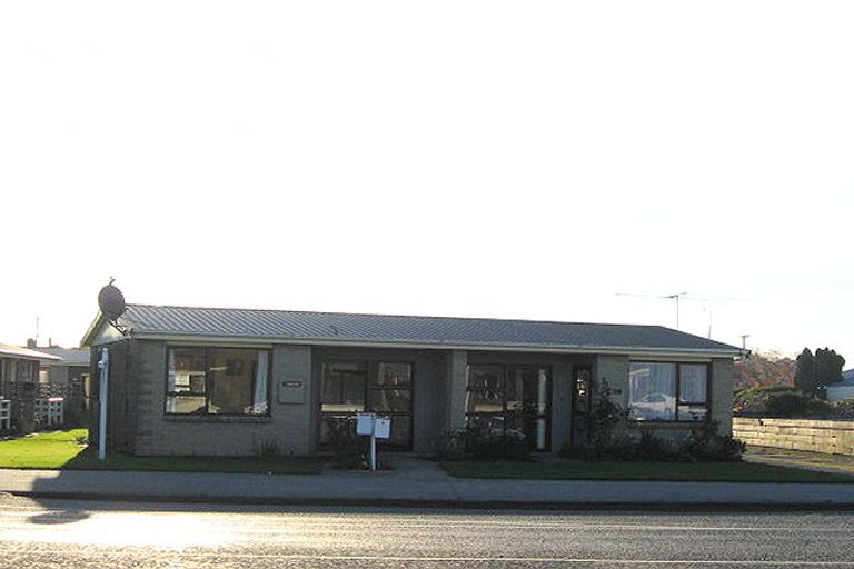 Photo of property in 1-12/71 Main Street, Mataura, 9712