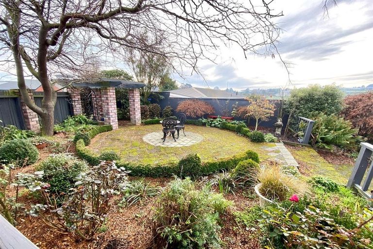 Photo of property in 12 Henley Drive, Balclutha, 9230