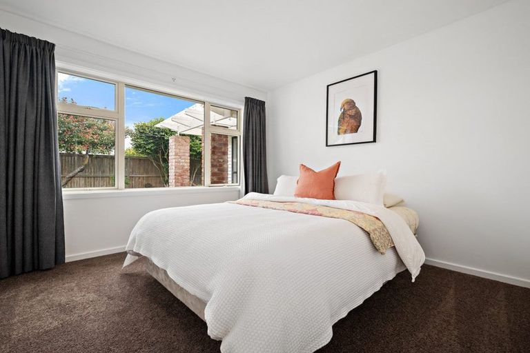 Photo of property in 1/180 Avonhead Road, Avonhead, Christchurch, 8042