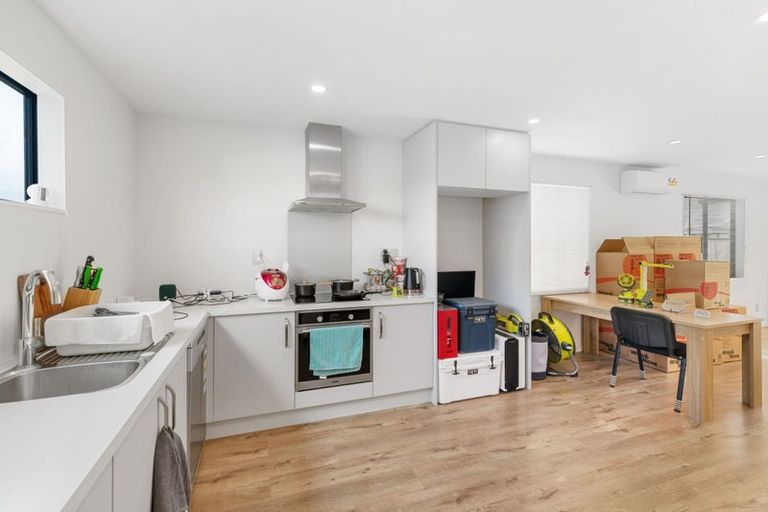 Photo of property in 10 Toia Lane, Silverdale, 0932