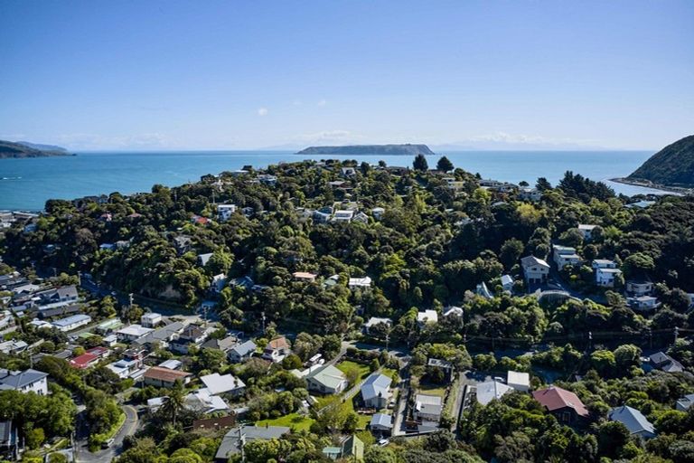 Photo of property in 76 Cluny Road, Plimmerton, Porirua, 5026