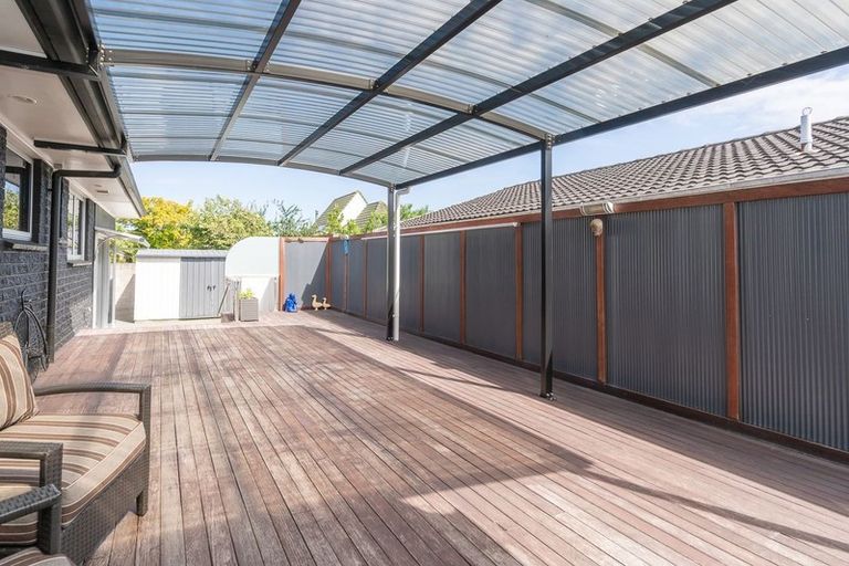 Photo of property in 2 Partington Place, Beerescourt, Hamilton, 3200