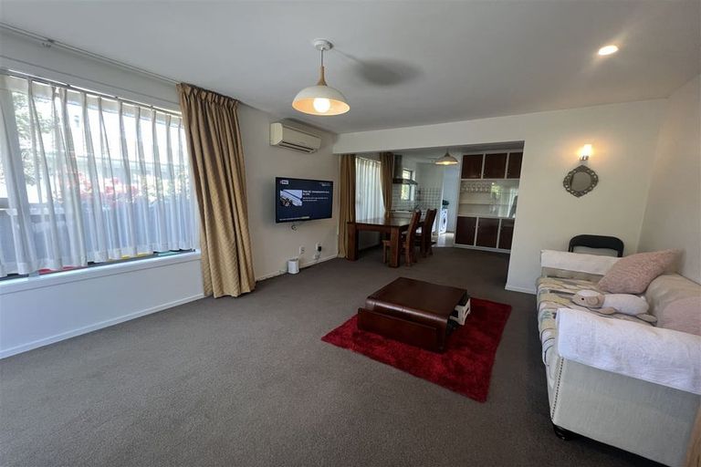 Photo of property in 2/1007 Colombo Street, St Albans, Christchurch, 8014
