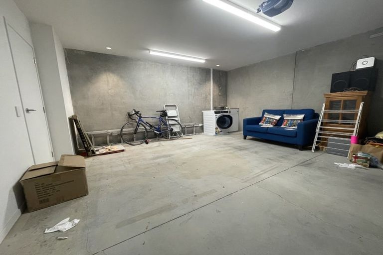 Photo of property in 7 Jean Caldwell Way, Island Bay, Wellington, 6023