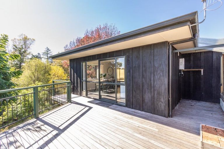 Photo of property in 11a Awarua Crescent, Havelock North, 4130