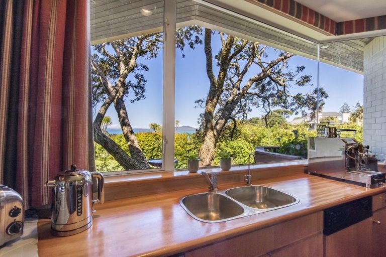Photo of property in 173 Beach Road, Castor Bay, Auckland, 0620