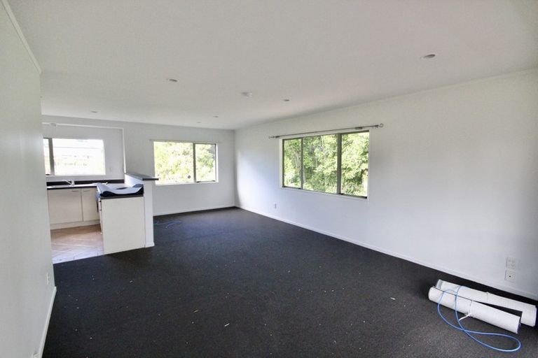 Photo of property in 304a Lincoln Road, Henderson, Auckland, 0610