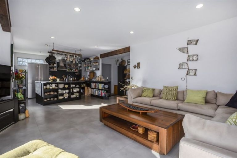 Photo of property in 12 Scott Avenue, Otaki Beach, Otaki, 5512