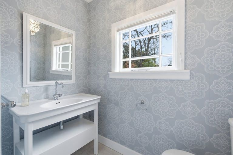 Photo of property in 3 Royds Street, Fendalton, Christchurch, 8014