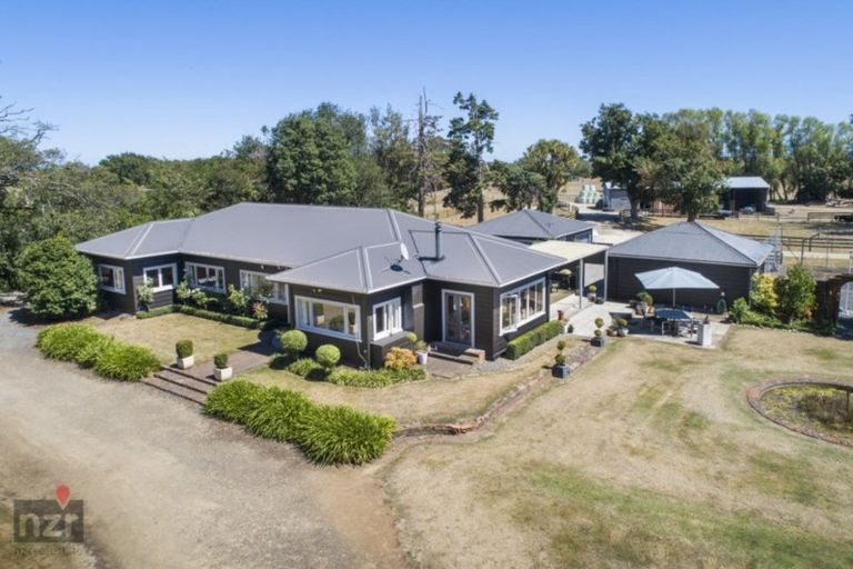 Photo of property in 243 Short Road, Halcombe, Feilding, 4779