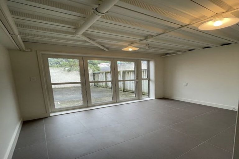 Photo of property in 45 Little George Street, Thorndon, Wellington, 6011