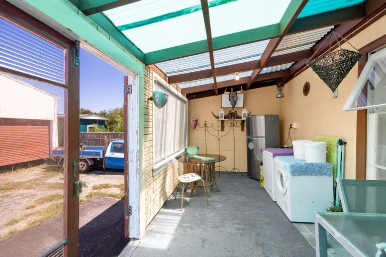 Photo of property in 68 Domett Street, Opunake, 4616