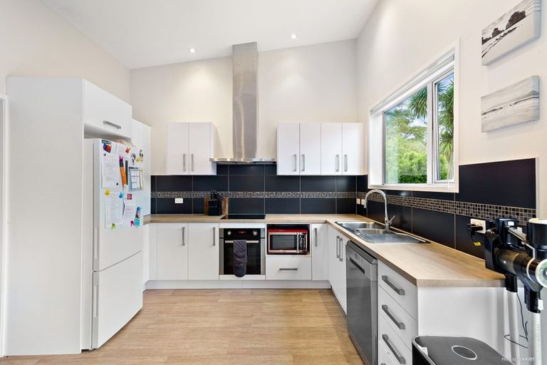 Photo of property in 241 Swanson Road, Henderson, Auckland, 0610