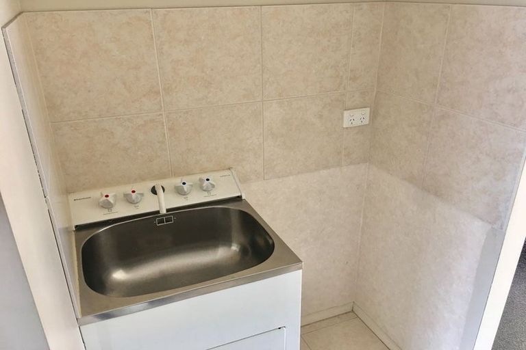 Photo of property in 51 Westerham Drive, Dannemora, Auckland, 2016