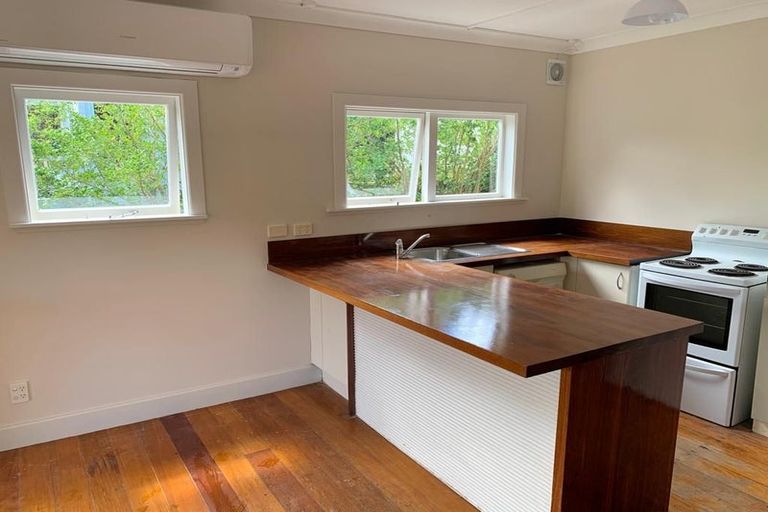 Photo of property in 555 Adelaide Road, Berhampore, Wellington, 6023