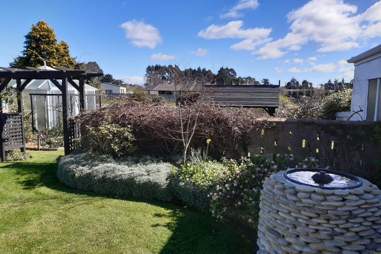 Photo of property in 68 Awamoa Road, Holmes Hill, Oamaru, 9401
